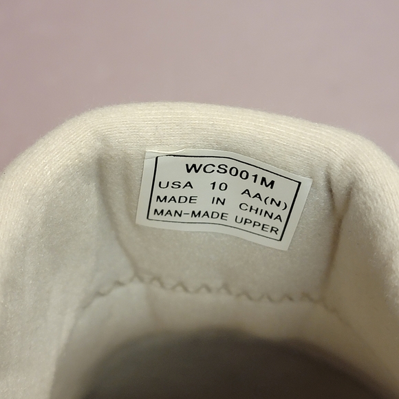 Propet Womens 10 Tan with Gold Mesh Slip Ons - Picture 7 of 7